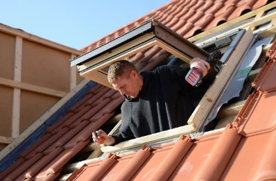 Pose de fenêtres de toit Velux à Gouhelans